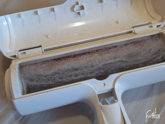 Hair in collection chamber of ChomChom Roller