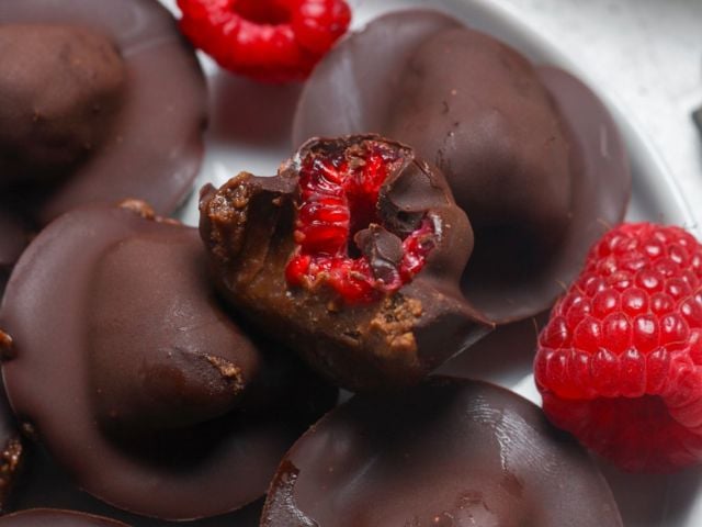 Chocolate Covered Raspberries - summer dessert