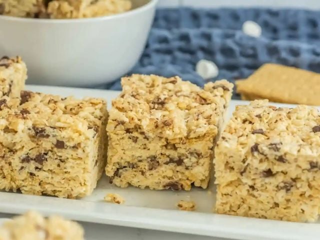 Easy S’mores Rice Crispy - easy summer dessert recipes