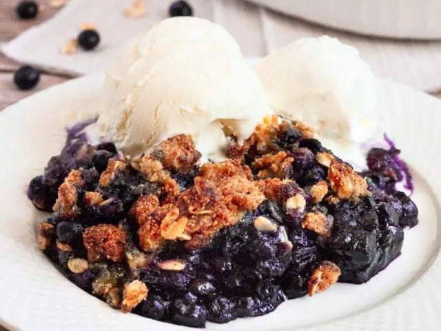 Gluten-Free Blueberry Crisp (Vegan) - summer dessert recipes