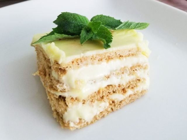 Lemon Eclair Cake - summer dessert recipes