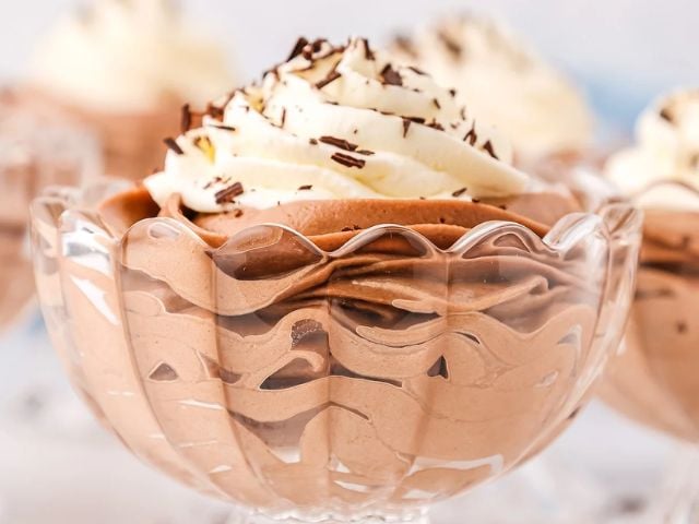 Nutella Chocolate Cheesecake Mousse - summer dessert recipes
