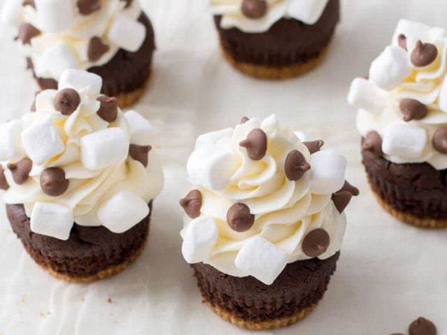 S’mores Cupcakes - summer dessert recipes