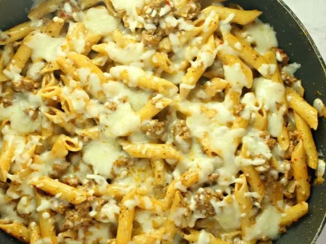 Cheesy Ground Beef Pasta Skillet - ground beef recipe ideas