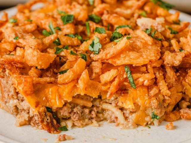 Cheesy Ground Beef and Rice Casserole - ground beef recipes