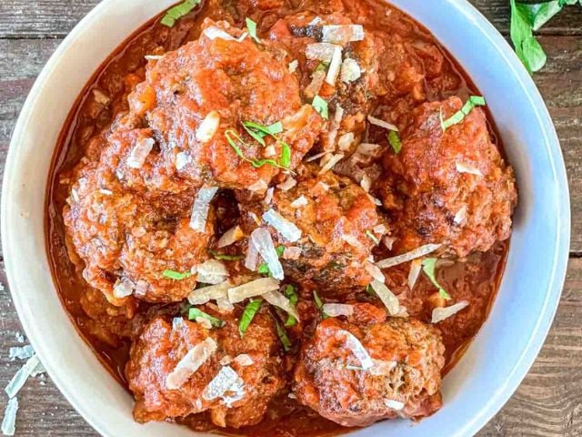 Easy Dutch Oven Meatballs In Tomato Sauce - ground beef recipes