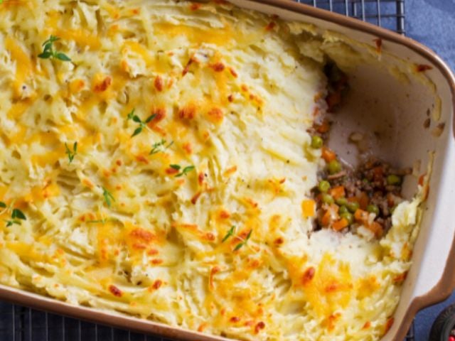 Homemade Cottage Pie Dish - ground beef recipes