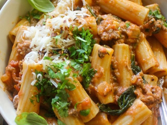 Spicy Rigatoni with Meat Sauce - ground beef recipes